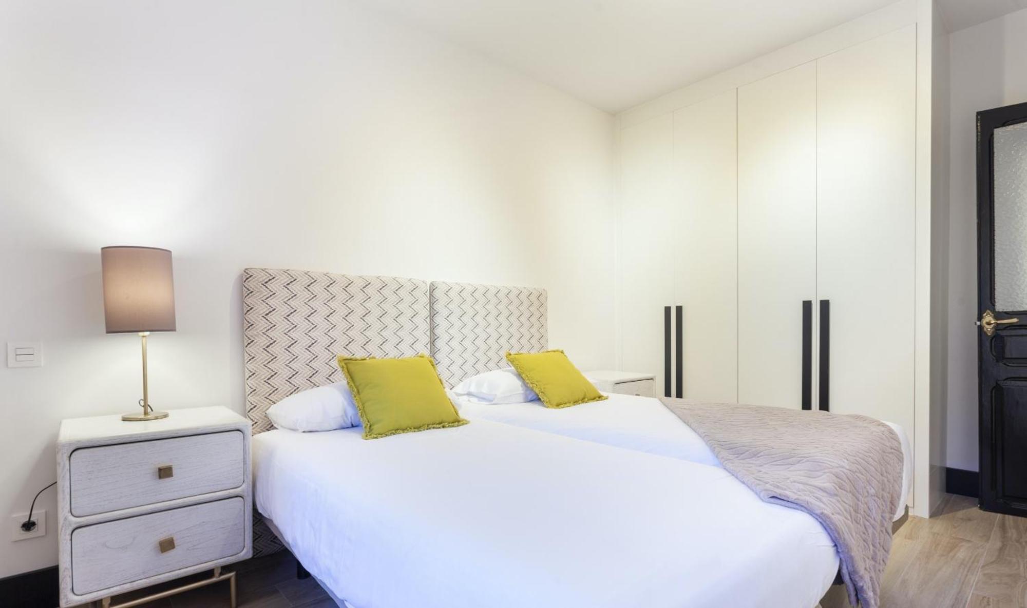 Apartamento Atocha II En มาดริด ภายนอก รูปภาพ